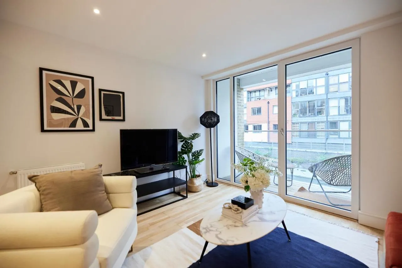Apartment The Limehouse Cut Place - Spacious 2Bdr Flat With Balcony London United Kingdom