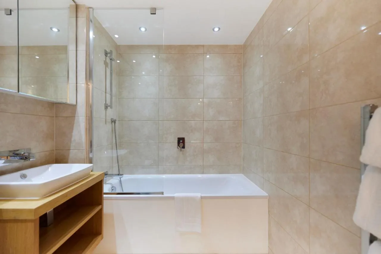 The Limehouse Cut Place - Spacious 2Bdr Flat With Balcony Londres 0*,  Reino Unido